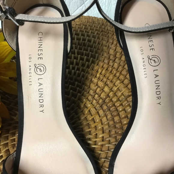 Chinese Laundry Black Suede Bow Toe Ankle Heels - Picture 2 of 8